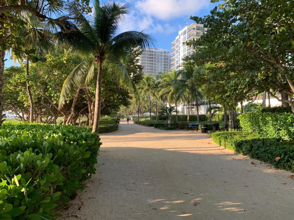 Biscayne Garden'S Studio Golden Glades Exterior photo